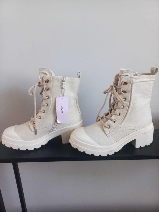Buty DeeZee Trapery Trzewiki Beżowe Sznurowane Złote Dodatki