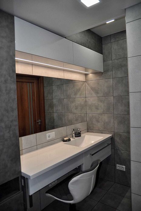 Стільниця з умивальником зі штучного каменю умивальник над стіральною