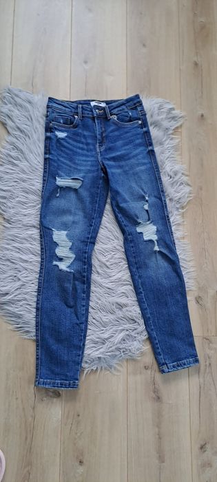Jeansy z dziurami rozmiar 34