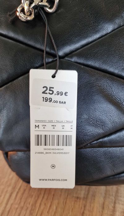 Mala Parfois preta acolchoada com corrente - nova