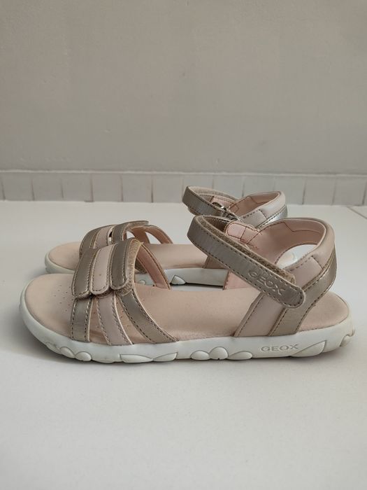 Sandały dla dziewczynki Geox 33