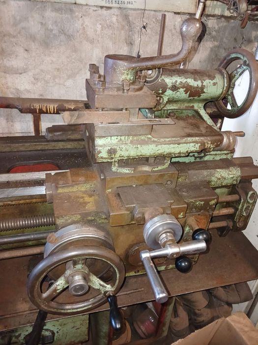 Токарний станок лт10м