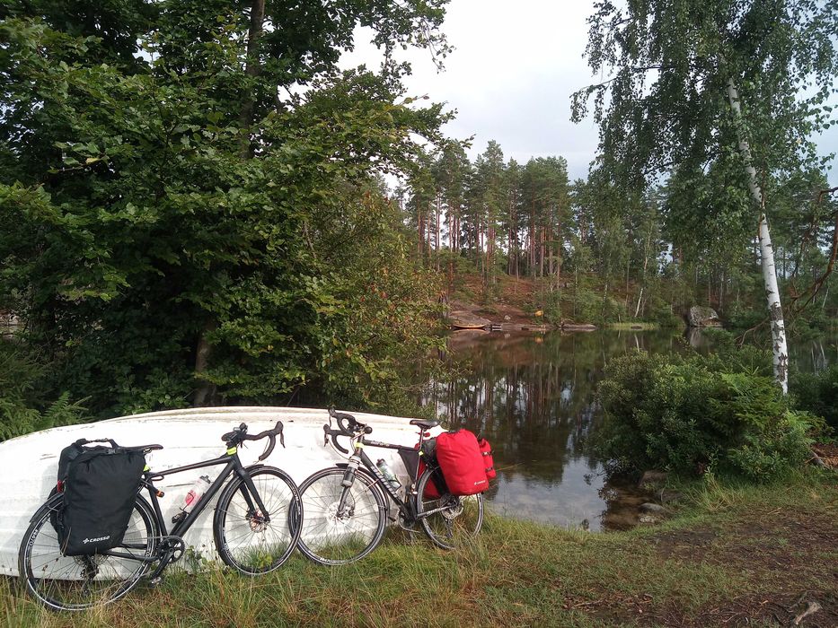 Gravel Author Aura 52cm 160-170cm 1x11 sztywna oś tarcze 9,9kg karbon