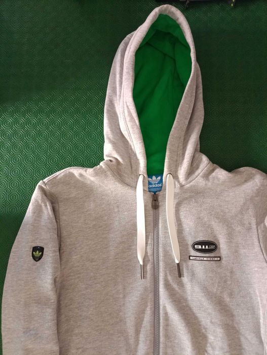 Casaco com capuz Adidas