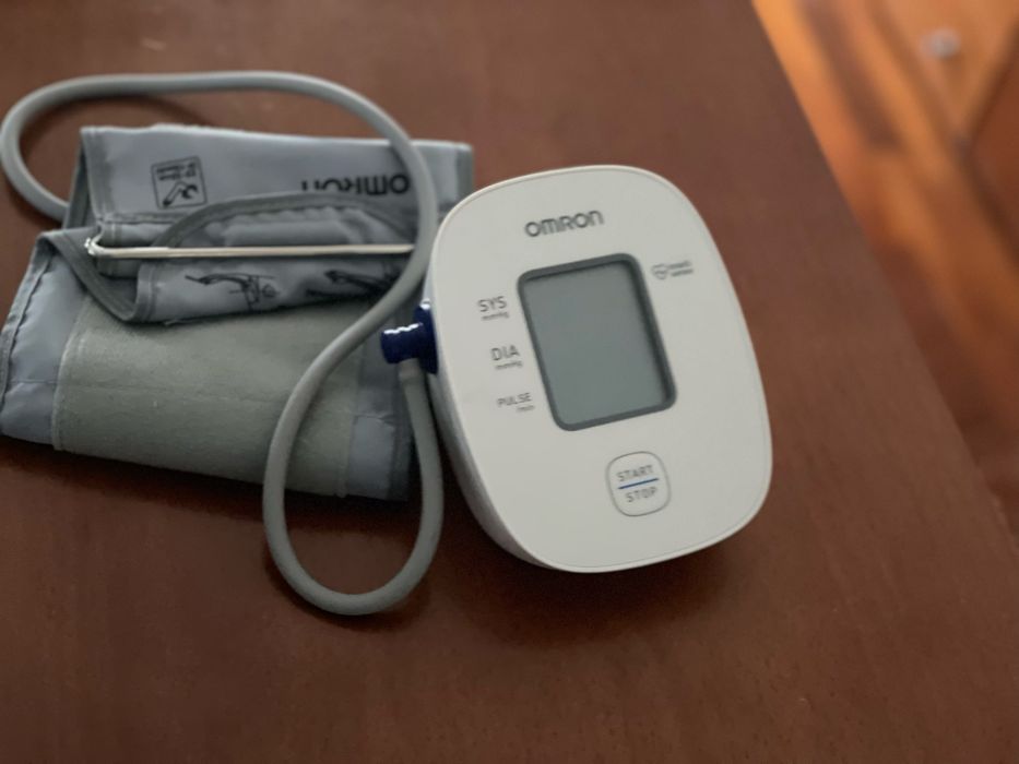 Maquina de medir tensao omeon