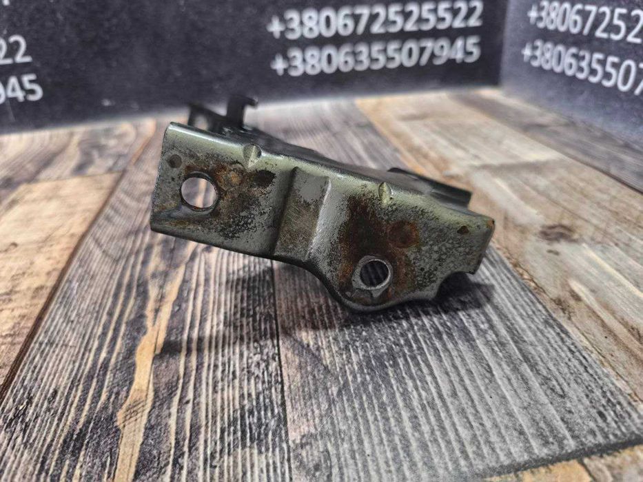 Завіса петля капота ліва сторона Hyundai Santa Fe 2 CM 2006-2012