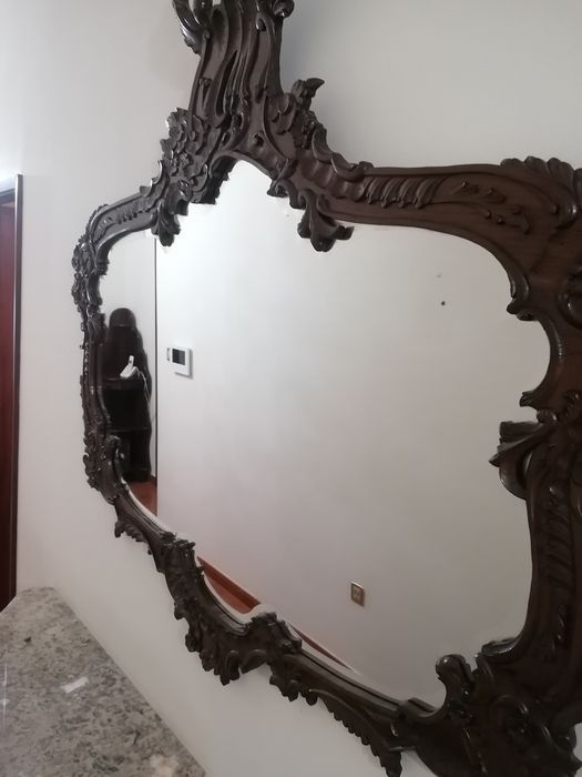 Aparador classico com espelho