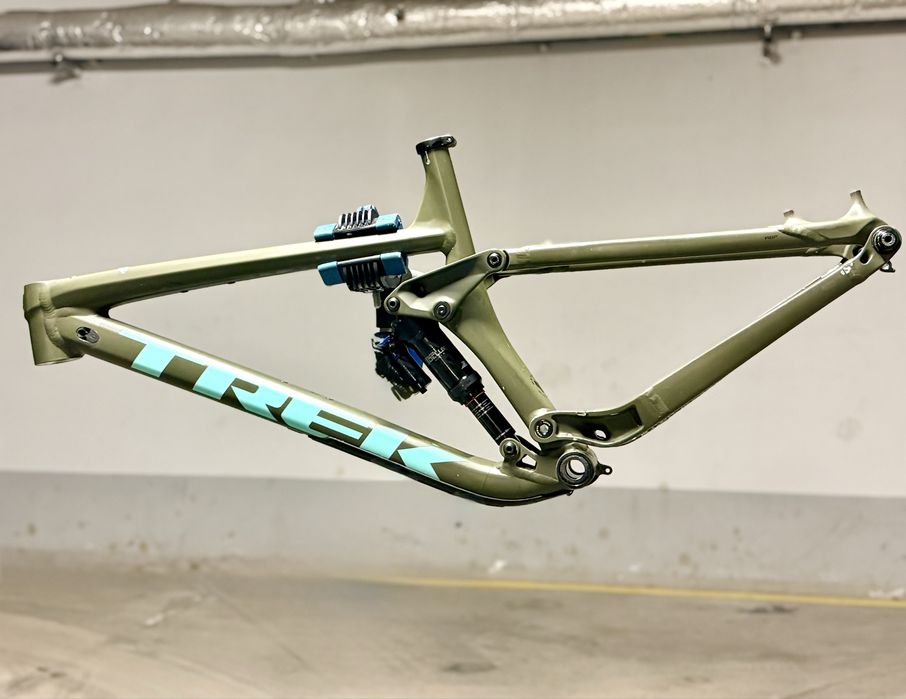 Rama Trek Remedy 8 z damperem M/L