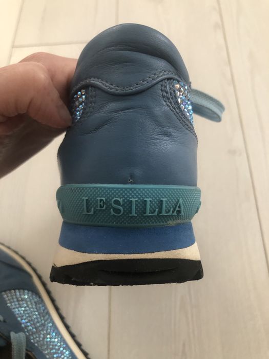 Кроссовки lesilla оригинал