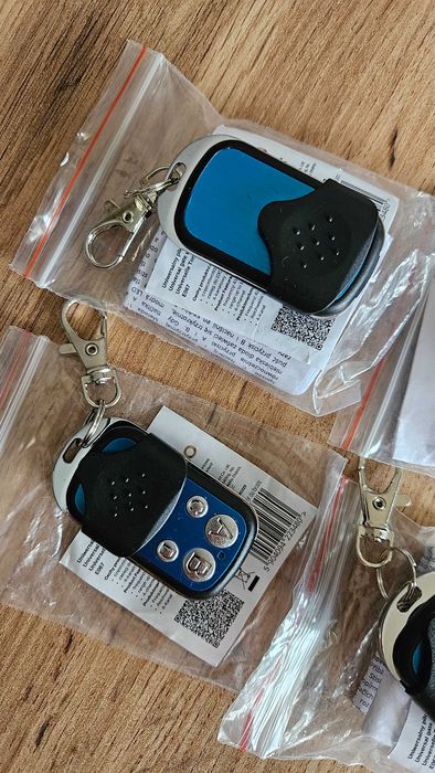 4x Pilot samokopiujący uniwersalny do alarmu bramy rolet