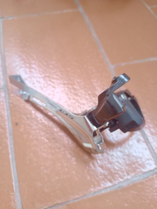 Vários artigos para desocupar