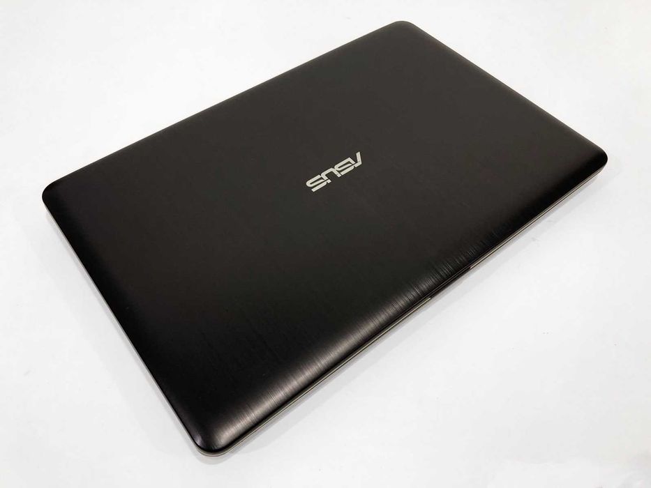 Ноутбук Asus VivoBook R541N, Intel N3350, 8Gb, SSD 240Gb, GeForce 810M 2Gb, Батарея до 10 годин!