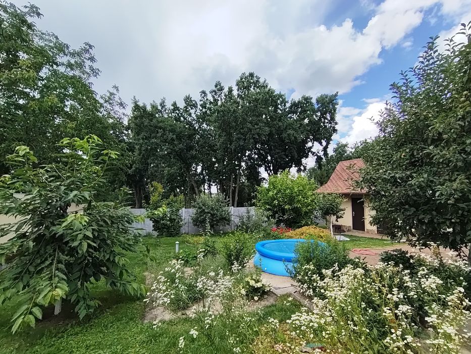 Продається цегляний будинок в мальовничому місці Василькова. 120000$