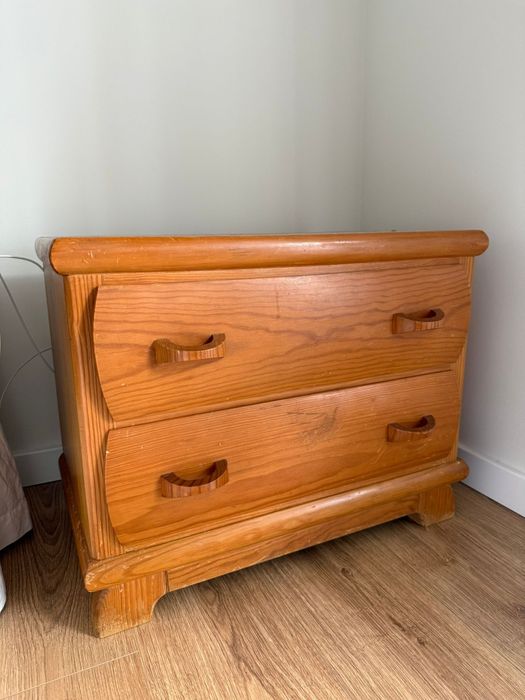 Cómoda + 2 mesas de cabeceira