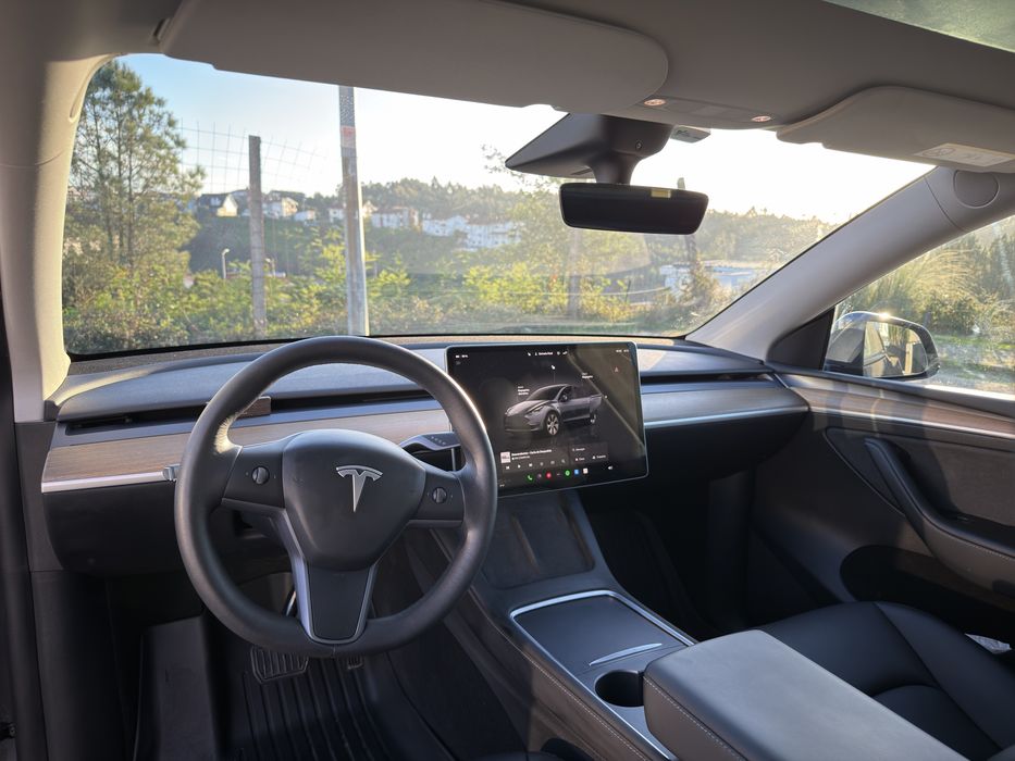 Tesla model Y dual motor long range