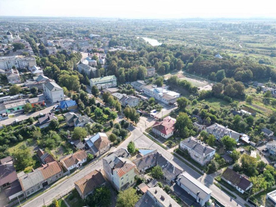 Продається приміщення, 2 поверхи + підвал по вул. Шевченка, м. Сокаль