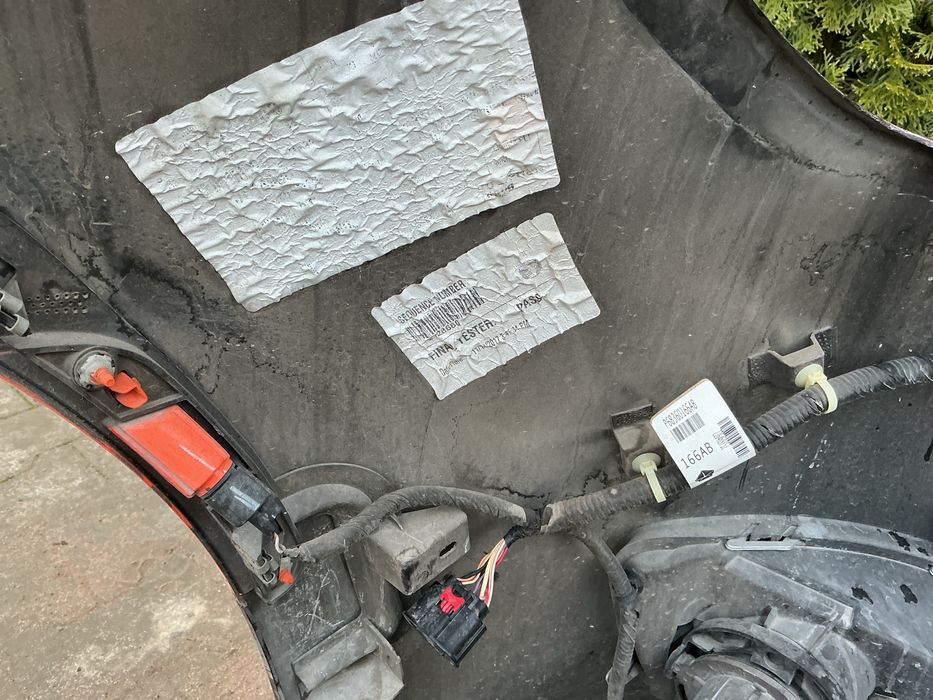 Zderzak przód kompletny chrysler pacifica 17-20r PRV