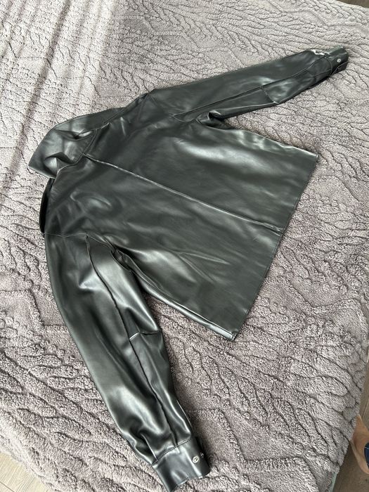 Жіноча шкіряна косуха