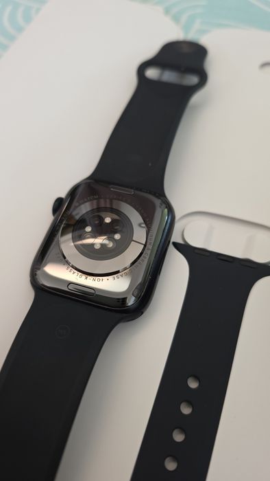Apple Watch 8 45mm GPS + Cellular