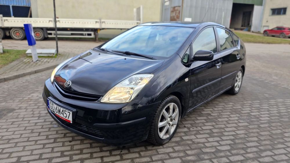 Toyota Prius Stan bdb, nigdy nie jeździł jako taxi, oferta prywatna, webasto