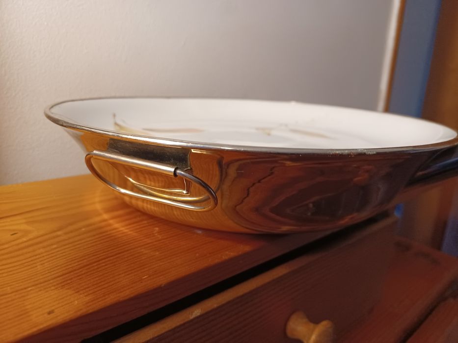 Prato vintage aquecido