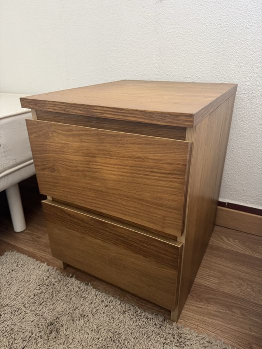 Mesa de Cabeceira Ikea