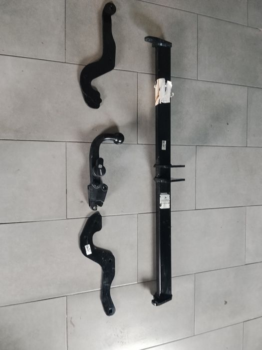 Oryginalny odpinany Hak holowniczy Dacia Duster lII