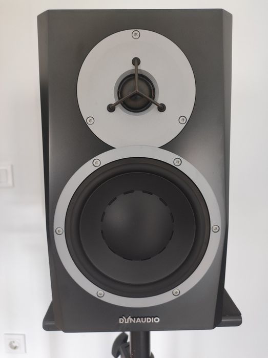 Monitores Dynaudio BM5 MKIII