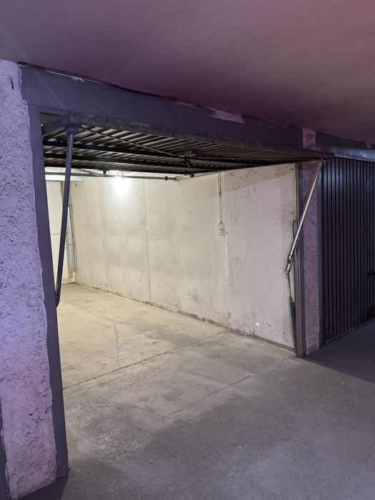 Garaż sprzedam Kraków