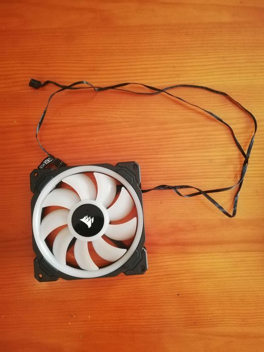 Ventoinhas Corsair LL140 RGB