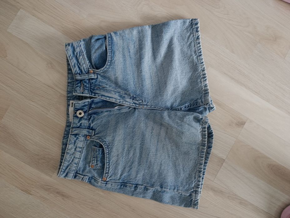 Spodnie  i spodenki jeansowe