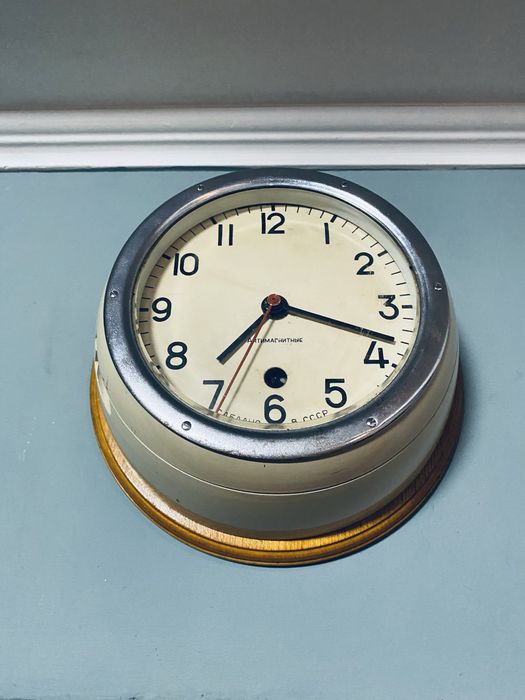 Часы корабельные антимагнитные