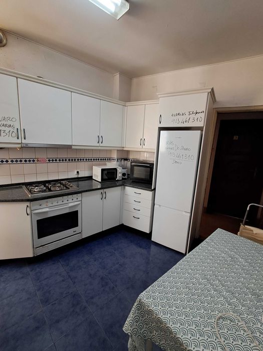 Quartos bons com terraços. Na Graça. Lisboa. Entrada imediata.