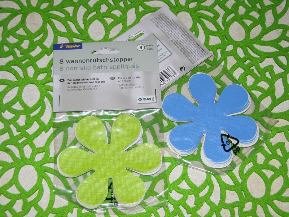 Nowy zestaw Tchibo_8 antypoślizgowych nalepek „kwiatów” do wanny.