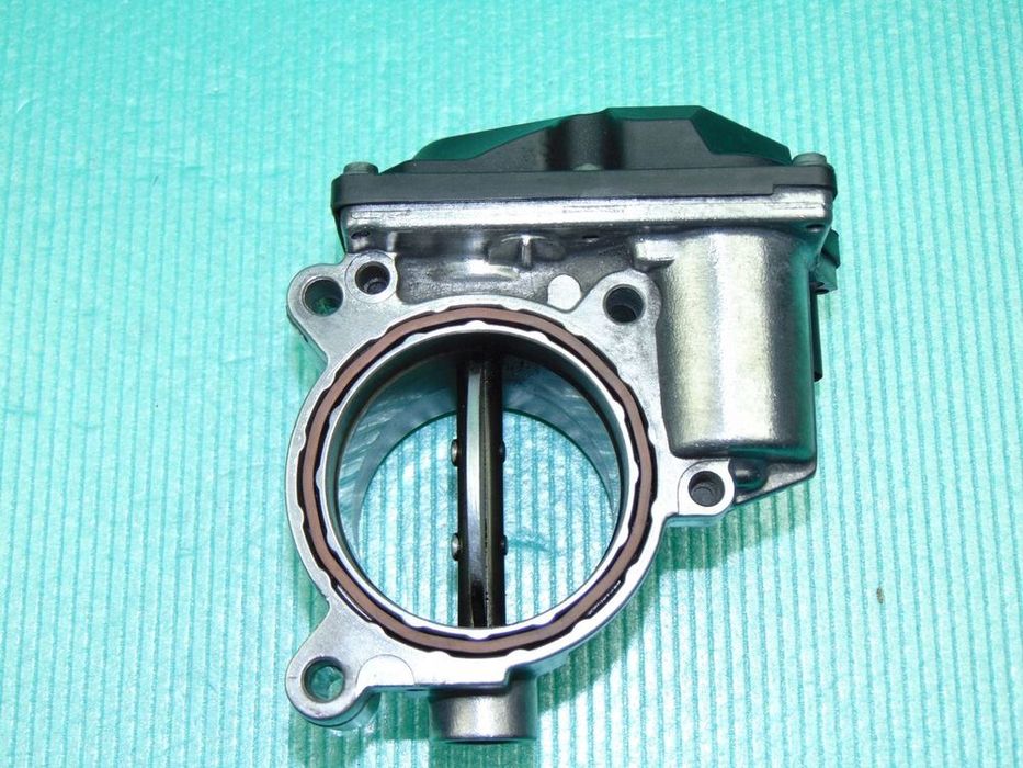 Przepustnica 03L128063S 2,0TDI CAA Crafret T5 T6