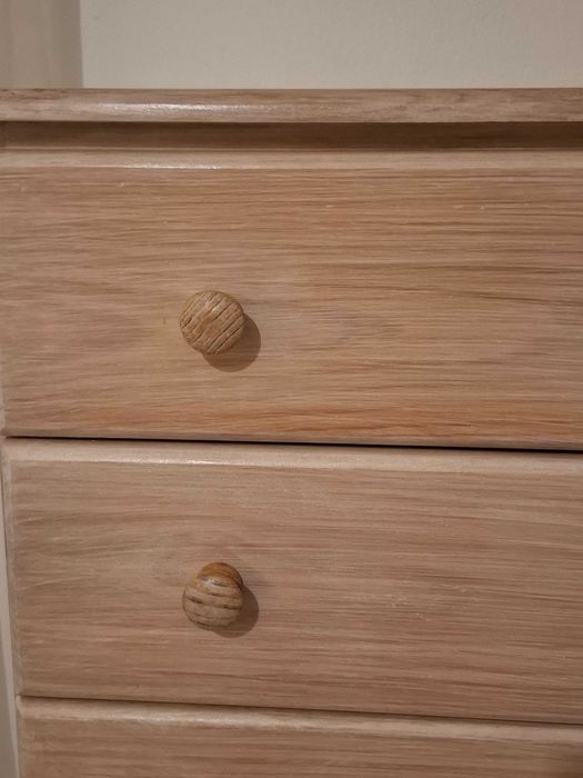 Cómoda/camiseiro de 6 gavetas em madeira de pinho maciça
