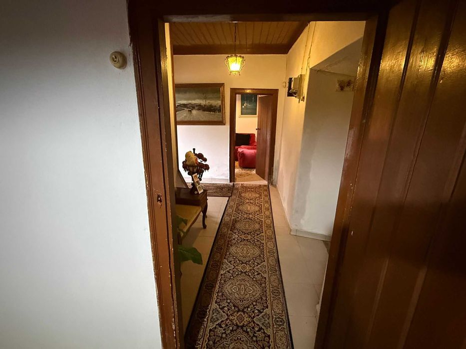 Moradia tradicional com 525m² de terreno em  (Carvalhal, Bombarral)