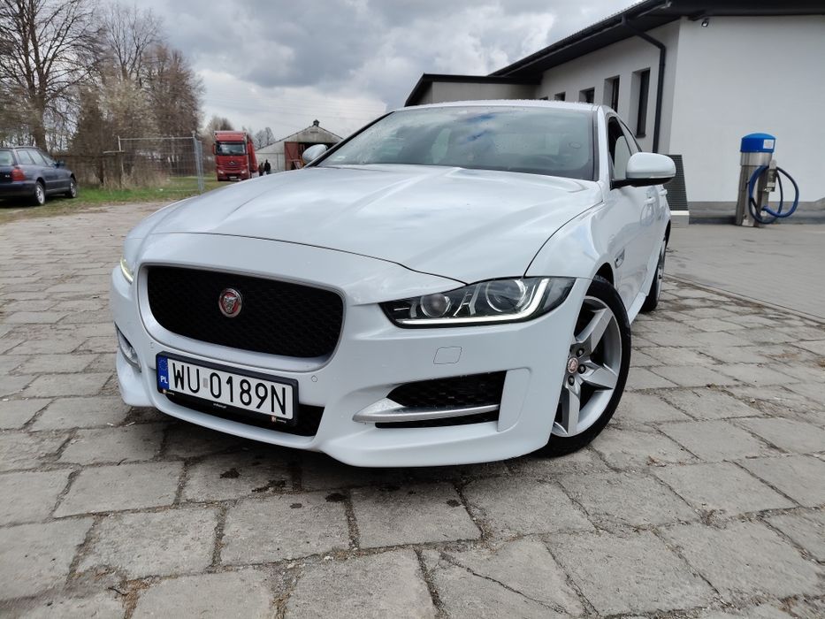 Jaguar XE