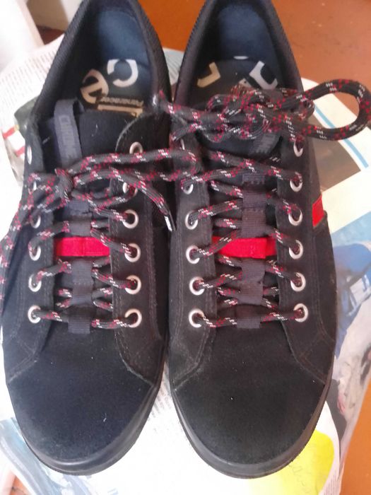 Продам полуботинки