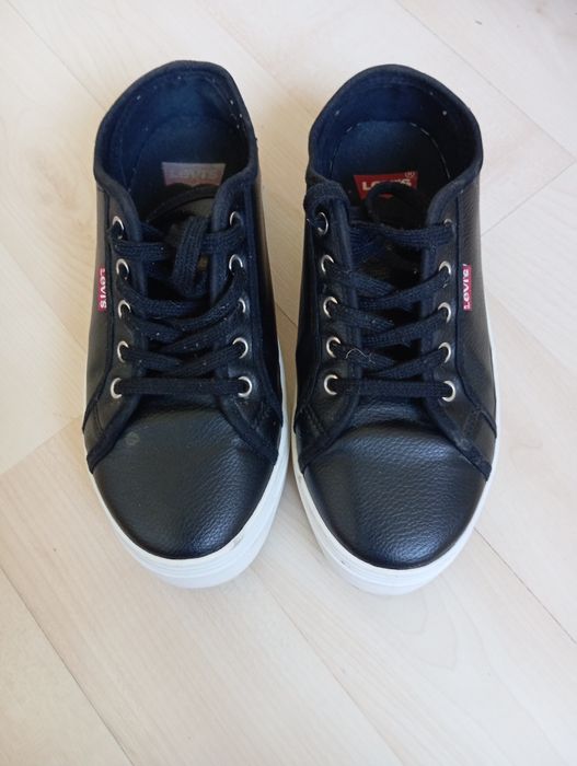 Buty na grubej podeszwie