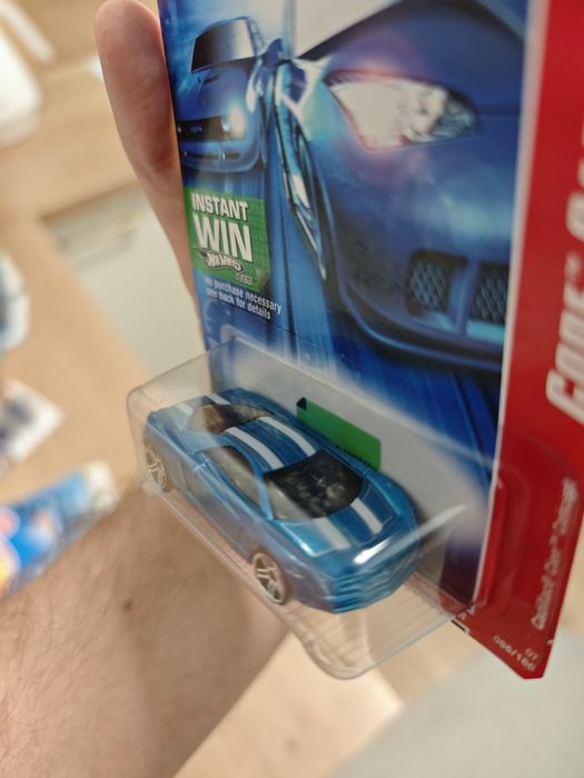 Hot wheels Cadillac cien concept code car 2/24 rocznik 2006