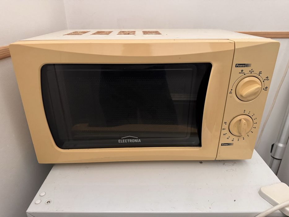 Microondas Electronia antigo mas em bom estado