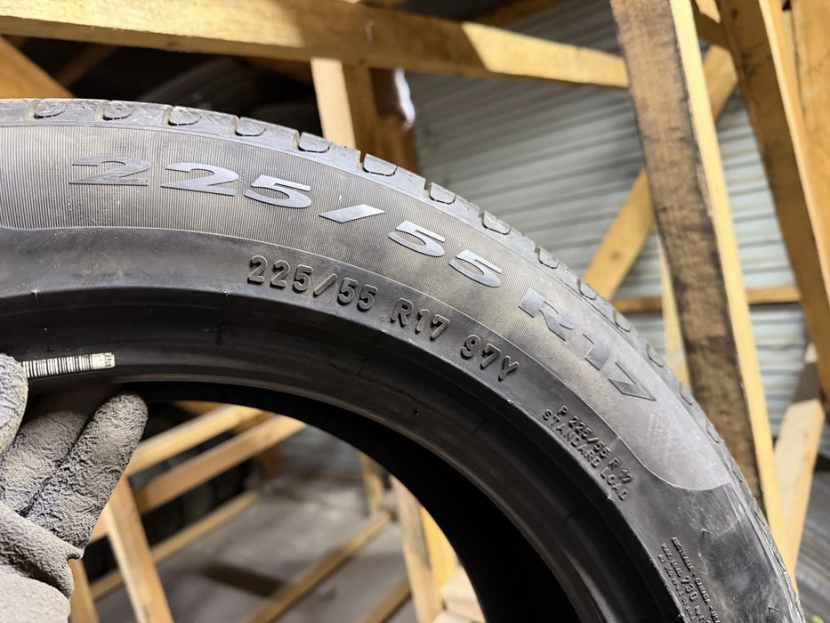 Шини літо 225/55R17 PIRELLI Cinturato P7 RFT 2шт 7+мм 2022