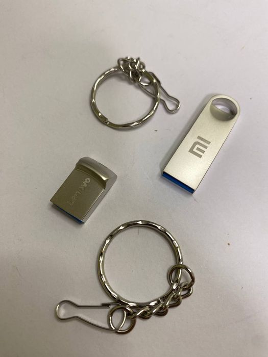 Продам флешку на 2 TB