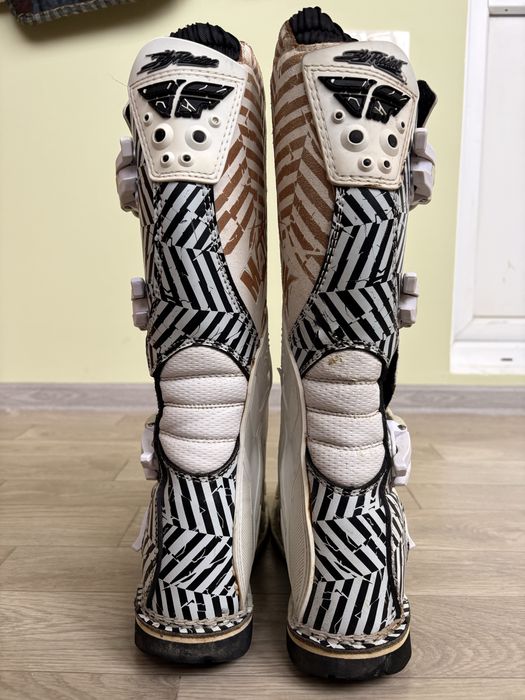 Мотоботинки Maverik Fly Racing