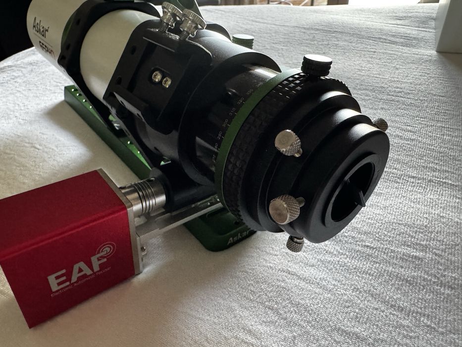 Vários equipamentos de astrofotografia