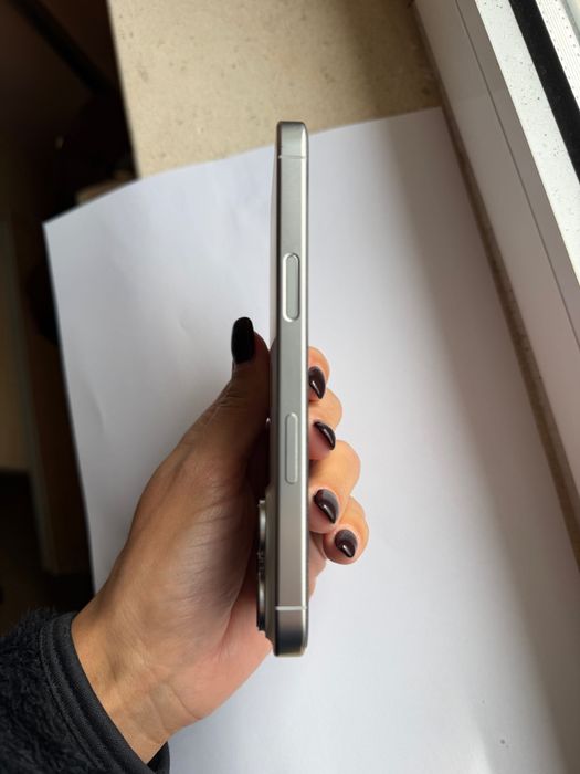 iPhone 16 PRO branco