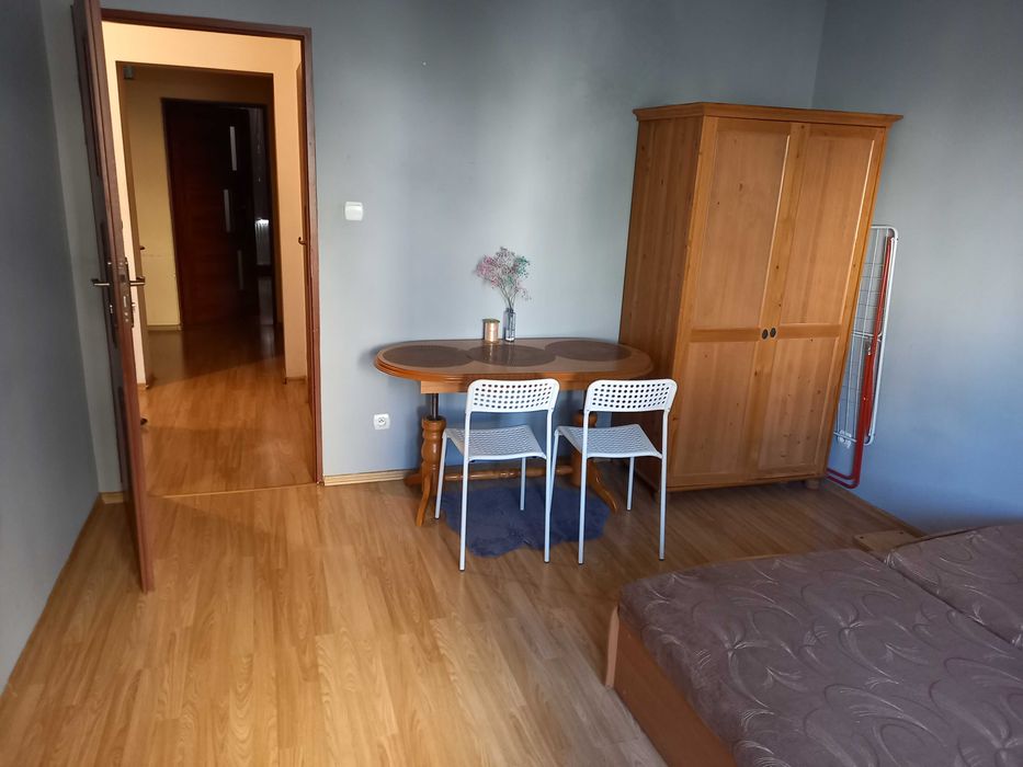 Pokój 2-osobowy w centrum Poznania cena z opłatami 650 zł/osoba