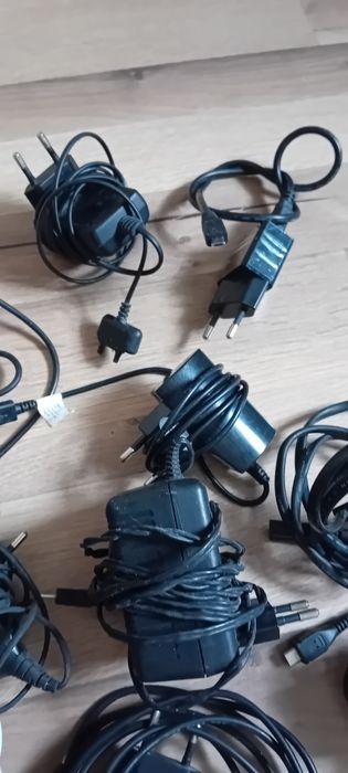 Ładowarki do telefonów