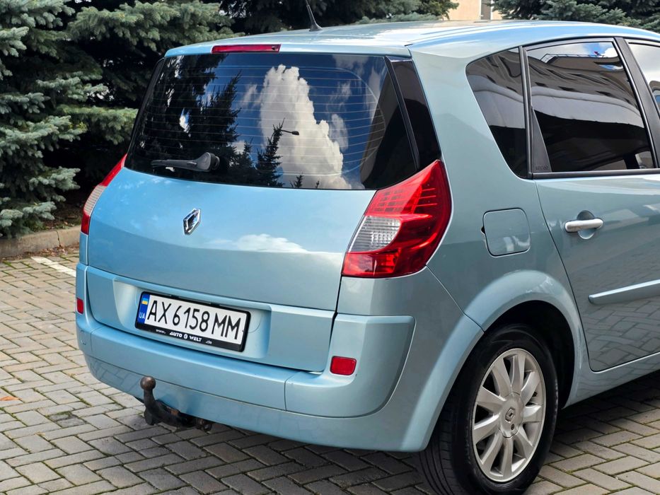 Renault Scenic 2006г.в. 1.6 бензин, механика